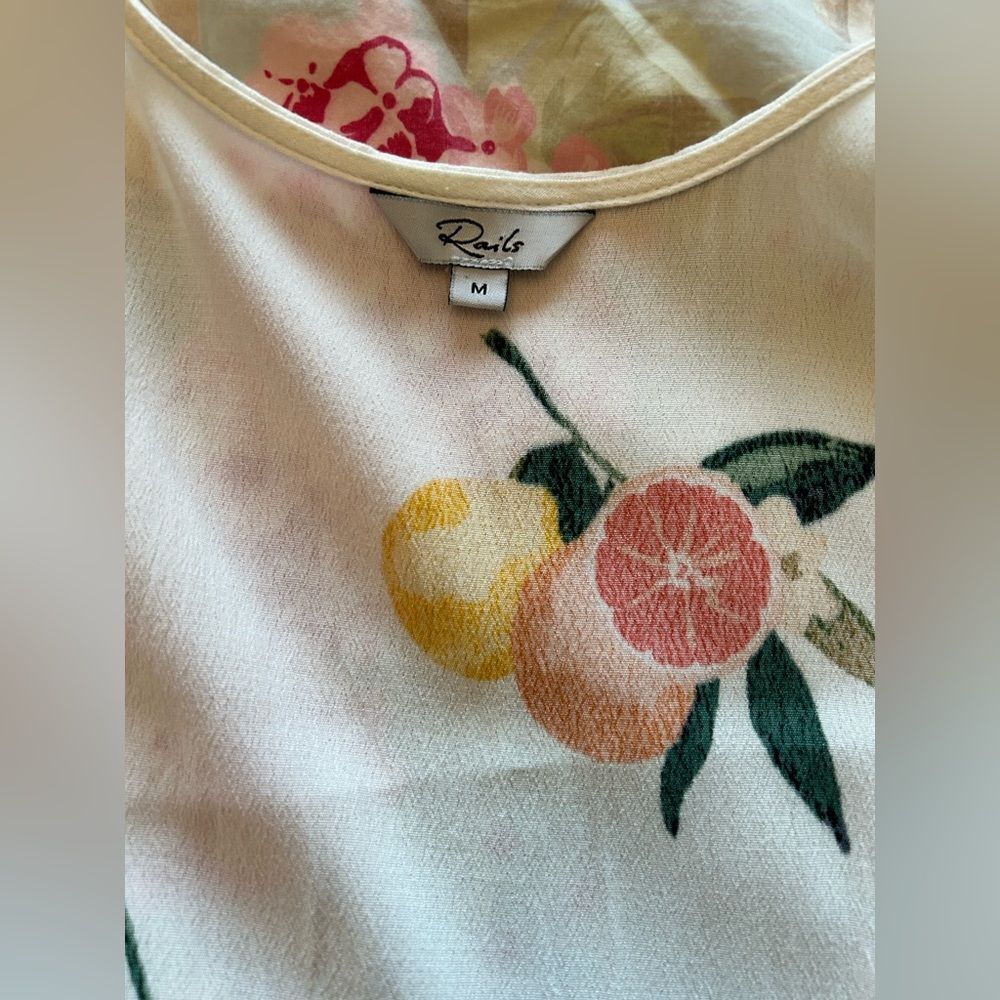 Rails Leanne Wrap Dress – Grapefruit Grove Floral – Size Medium - Picture 4 of 13